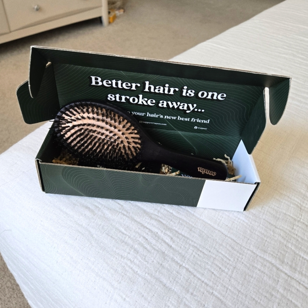 No shampoo hair brush